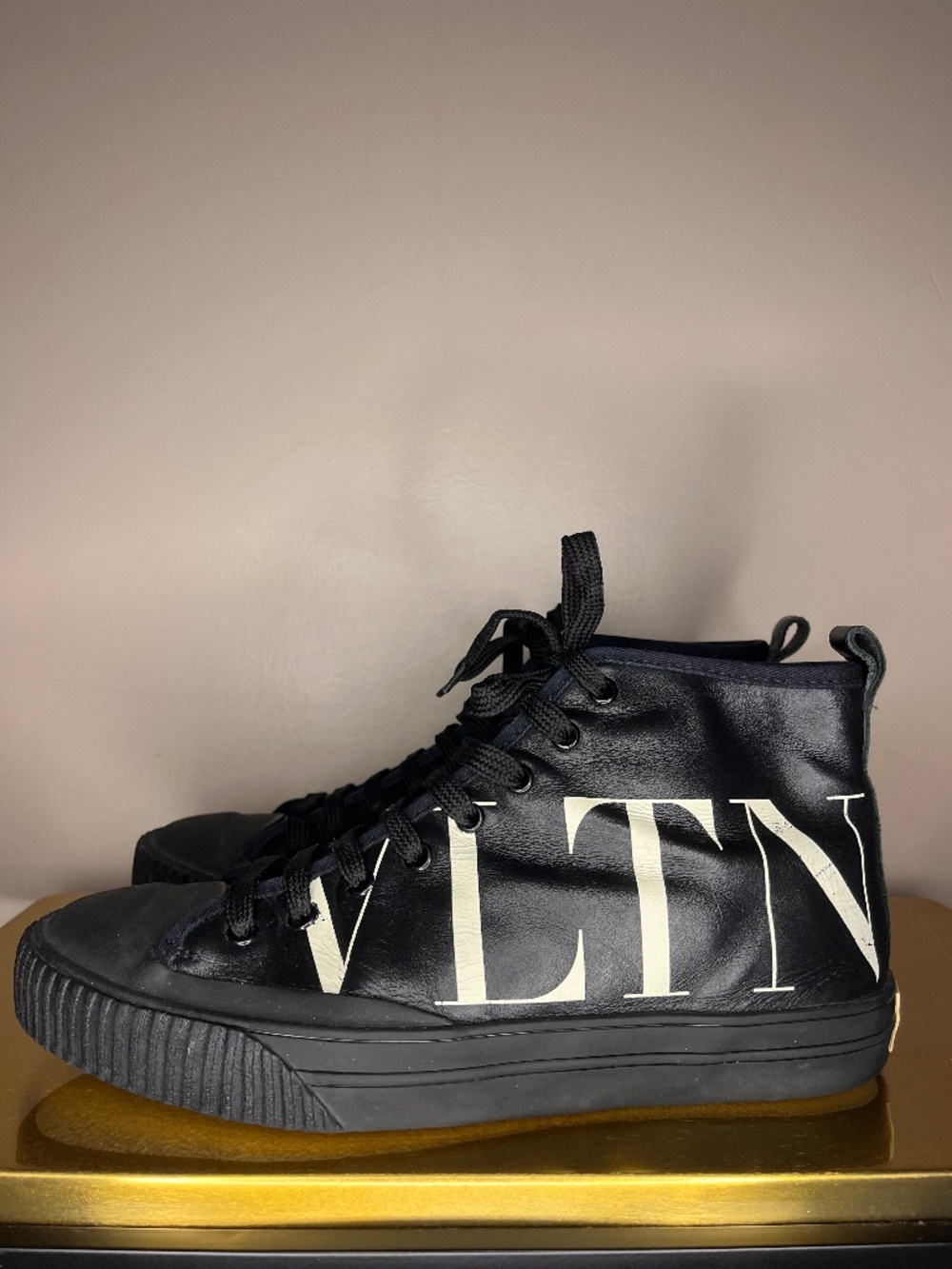 VALENTINO GARAVANI, VLTN black leather high top sneakers, size 41